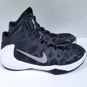 Mens Nike Zoom Without a Doubt Size 9.5 Sneakers